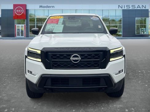 Certified 2023 Nissan Frontier SV w/ Midnight Edition Package AWD/4WD image 2
