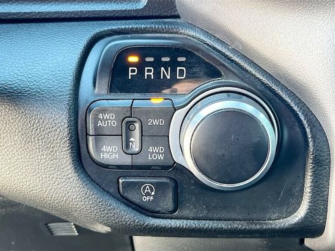Used 2023 RAM 1500 Big Horn AWD/4WD image 16