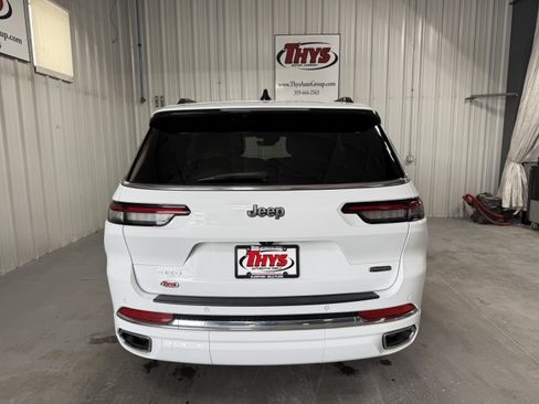 Used 2023 Jeep Grand Cherokee L Overland AWD/4WD image 4