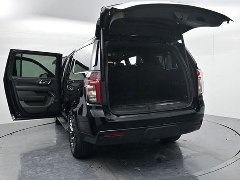 Used 2023 Chevrolet Suburban Z71 w/ Luxury Package image 68