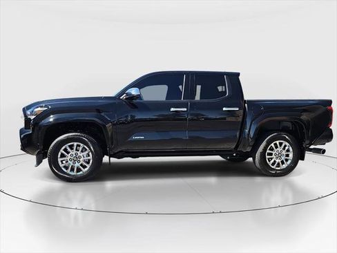 Certified 2025 Toyota Tacoma Limited AWD/4WD image 8