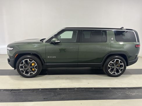 Used 2024 Rivian R1S Adventure AWD/4WD image 2