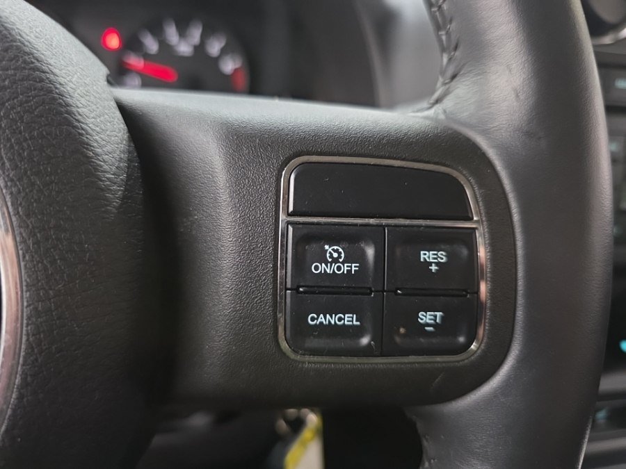 Used 2011 Jeep Patriot Latitude AWD/4WD image 20