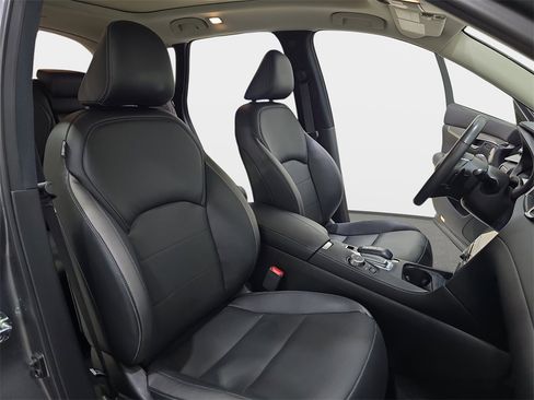 Used 2024 INFINITI QX50 Luxe image 12
