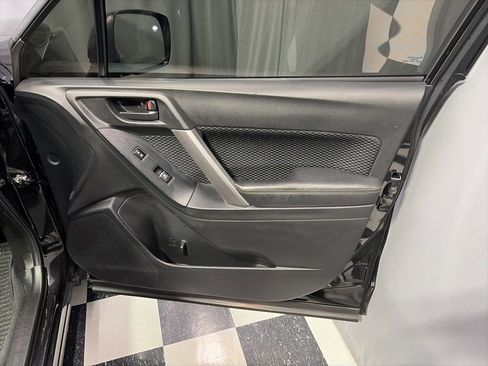 Used 2018 Subaru Forester 2.5i Premium w/ All-Weather Package AWD/4WD image 18