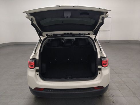 Used 2021 Jeep Compass Latitude FWD image 29
