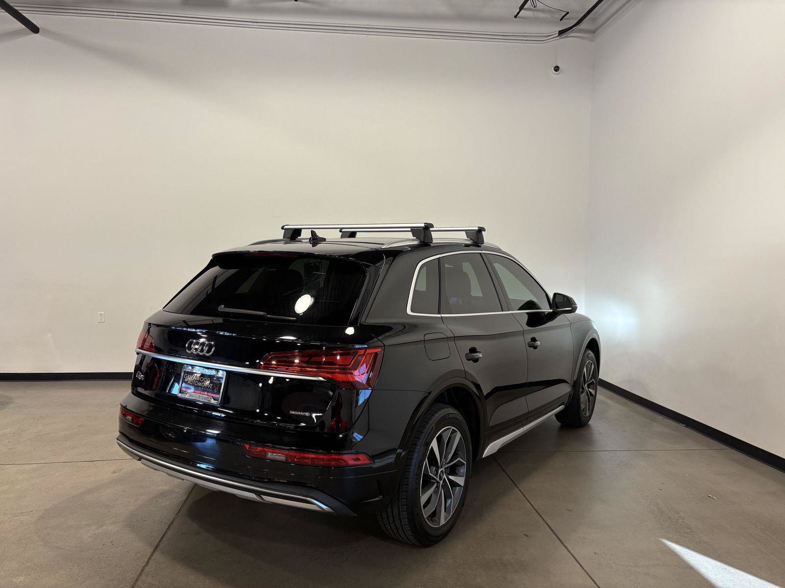 Used 2021 Audi Q5 2.0T Premium w/ Convenience Package AWD/4WD image 3