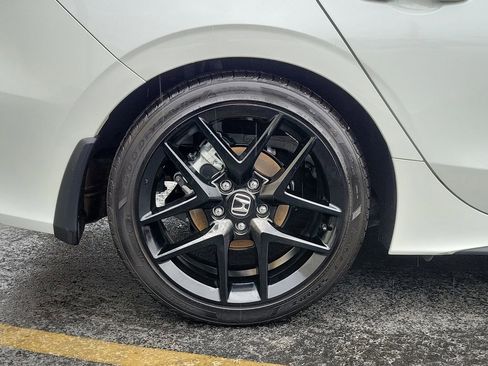 Used 2023 Honda Civic Sport image 5