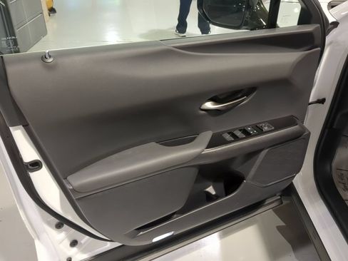Used 2023 Lexus UX 250h F Sport AWD/4WD image 12
