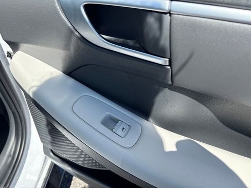 Certified 2025 Hyundai Sonata SEL FWD image 32