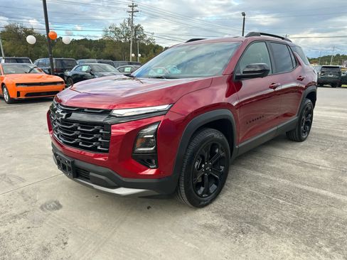 Used 2025 Chevrolet Equinox LT w/ Convenience Package II image 4