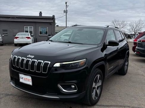 Used 2019 Jeep Cherokee Latitude Plus w/ Cold Weather Group image 3