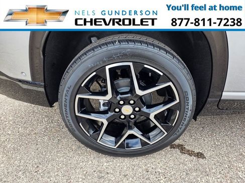 New 2026 Chevrolet Traverse High Country w/ LPO, Floor Liner Package AWD/4WD image 9