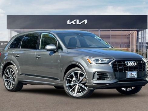 Used 2021 Audi Q7 3.0T Premium Plus w/ Premium Plus Package AWD/4WD image 2