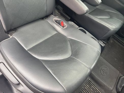 Used 2020 Toyota Highlander Platinum AWD/4WD image 34