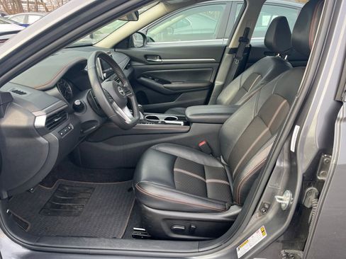 Used 2025 Nissan Altima 2.5 SR image 21