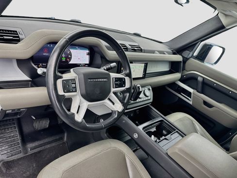 Used 2020 Land Rover Defender 110 First Edition AWD/4WD image 7