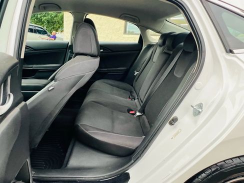 Used 2021 Honda Insight EX image 16