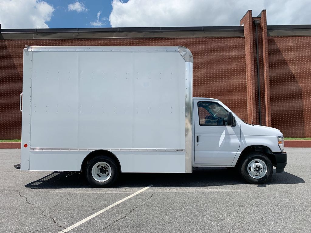 Used 2024 Ford E-350 and Econoline 350 Super Duty w/ Driver's Safety Package RWD image 1