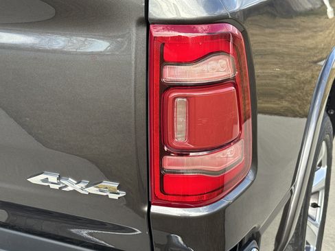 Used 2022 RAM 1500 Limited image 11