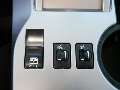 Used 2021 Toyota 4Runner SR5 Premium image 29