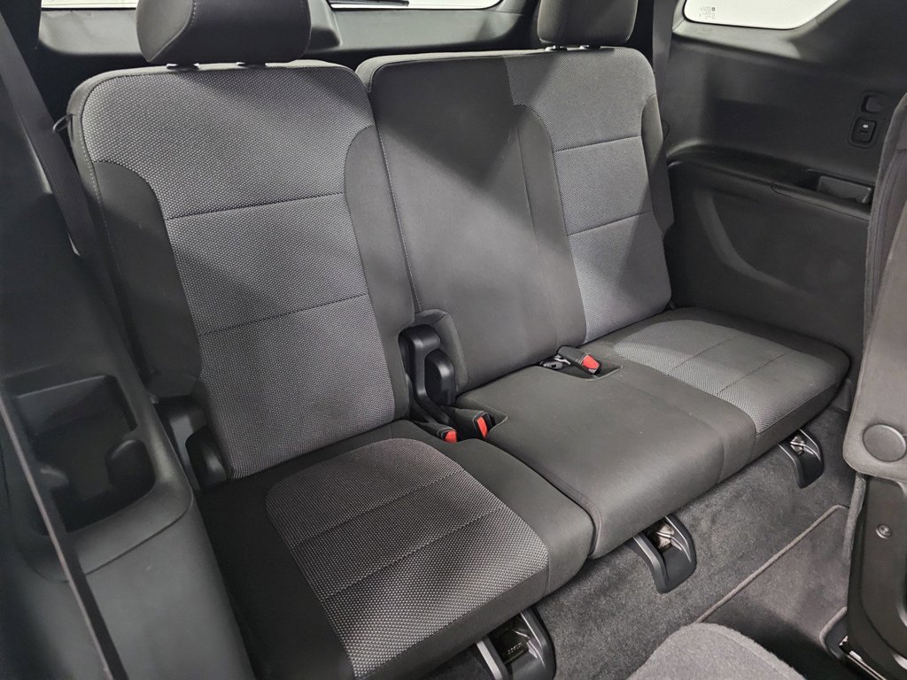 Used 2023 Chevrolet Traverse LT AWD/4WD image 25