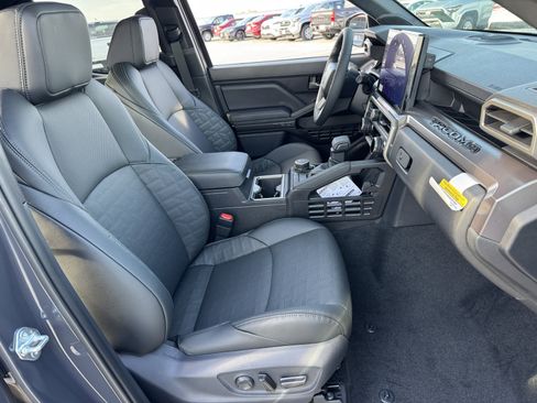 New 2026 Toyota Tacoma 4x4 Double Cab image 8