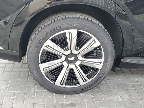 New 2025 Cadillac Escalade IQ Luxury 2 image 7