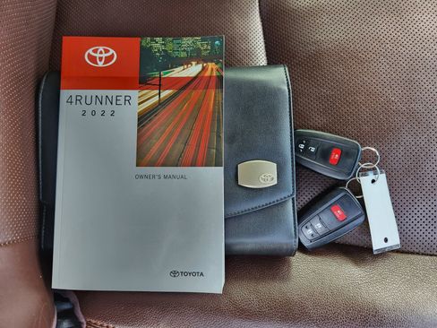 Used 2022 Toyota 4Runner Limited image 46