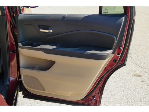 Used 2022 Honda Pilot Touring image 22