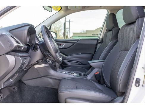 Certified 2023 Subaru Forester Premium image 15