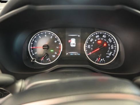 Used 2021 Toyota RAV4 XLE w/ Convenience Package AWD/4WD image 31