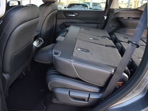 New 2026 Nissan Armada SV image 33