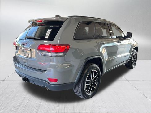 Used 2020 Jeep Grand Cherokee Trailhawk w/ Premium Lighting Group AWD/4WD image 4