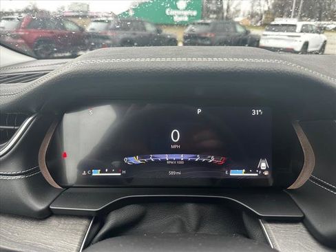 Used 2024 Jeep Grand Cherokee L Limited w/ Luxury Tech Group II image 14