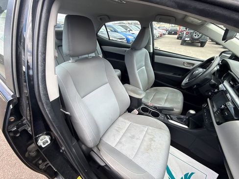 Used 2016 Toyota Corolla LE FWD image 9