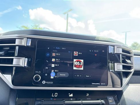 Used 2024 Toyota Tundra SR5 w/ SR5 Convenience Package AWD/4WD image 22