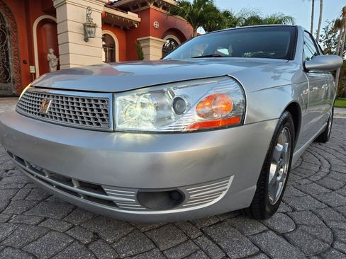 Used 2005 Saturn L-Series L300 FWD image 12