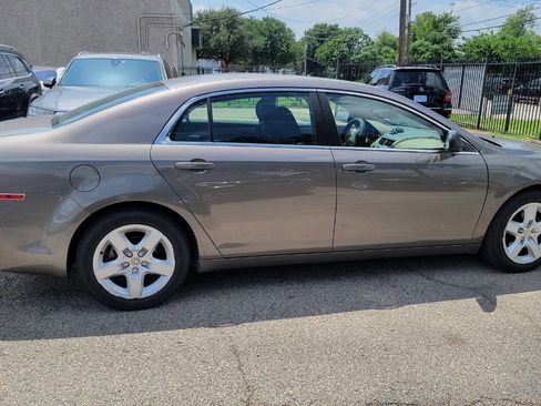 Used 2012 Chevrolet Malibu LS FWD image 5