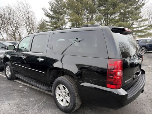 Used 2008 Chevrolet Suburban LTZ w/ LTZ Preferred Equipment Group image 5