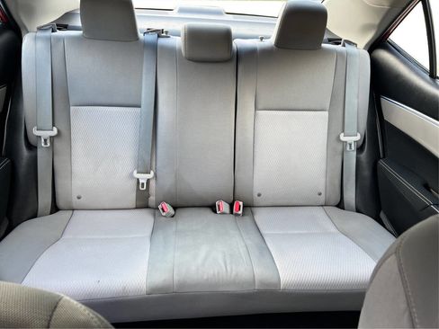 Used 2014 Toyota Corolla image 15