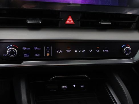 Used 2024 Kia Sportage EX w/ EX Premium Package image 50