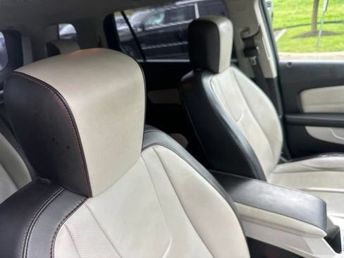 Used 2012 GMC Terrain SLT w/ Chrome and Technology Package AWD/4WD image 15