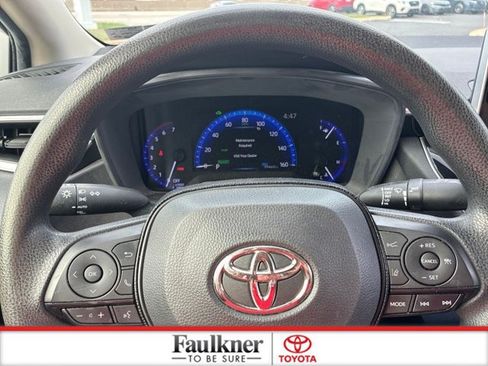 Used 2021 Toyota Corolla LE w/ Carpet Mat Package (TMS) FWD image 25