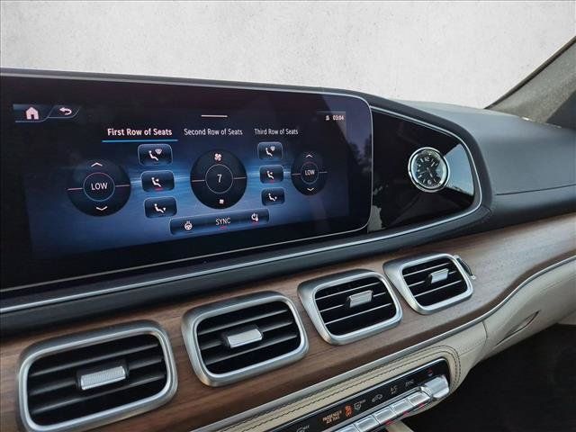 Used 2025 Mercedes-Benz GLS 450 4MATIC image 10