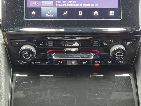 Certified 2023 Jeep Grand Cherokee L Laredo RWD image 20