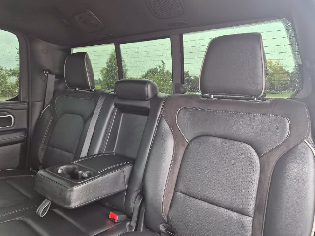 Used 2023 RAM 1500 Laramie AWD/4WD image 31