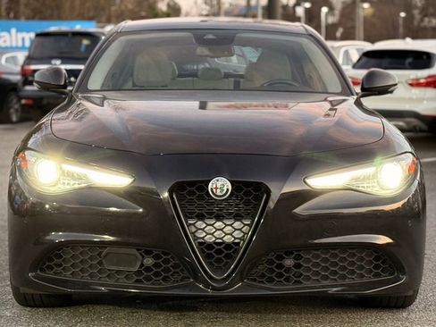Used 2020 Alfa Romeo Giulia w/ Nero Edizione image 8