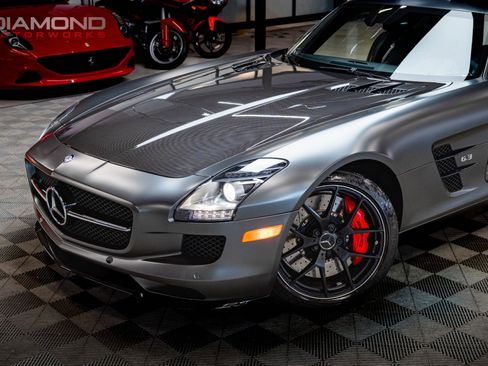 Used 2015 Mercedes-Benz SLS AMG GT Final Edition image 46