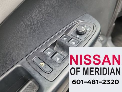 Used 2024 Volkswagen Taos SE image 10